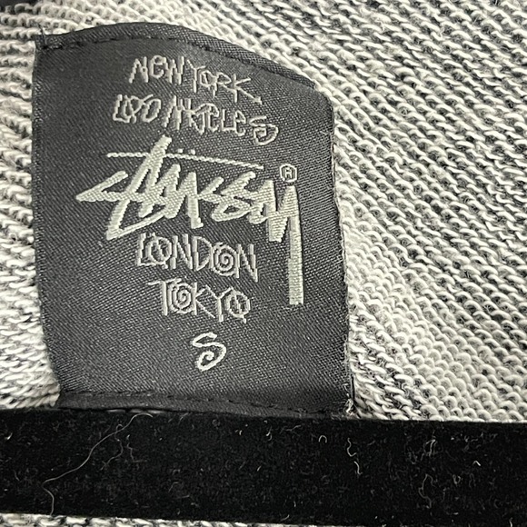 Stussy Sweater Womens Small Gray Graphic Print Long Sleeve Pullover Boat Neck - Picture 8 of 12